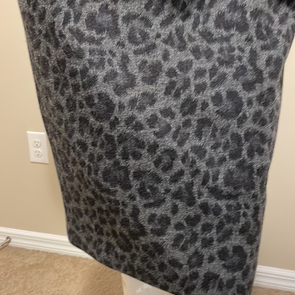 REBECCA TAYLOR GRAY AND BLACK ANIMAL PRONT HIGH WAISTED PENCIL SKIRT SIZE 8 NWOT - Picture 10 of 14